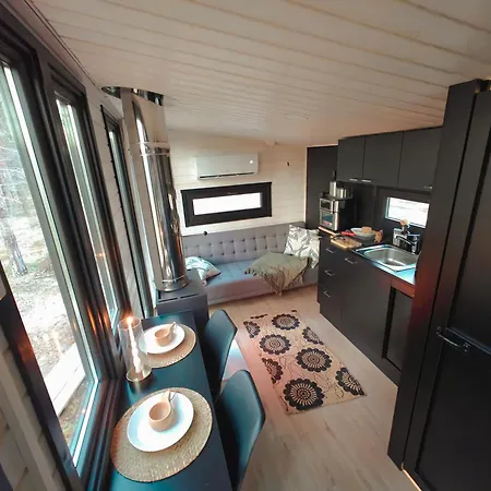 度假居 Lapland Riverside, Landscape Cabin, Kuukkeli, Yllaes, Tiny With Sauna, Fireplace, Terrace, Bbq, Wifi, Ski, Fishing, Pets Ok *